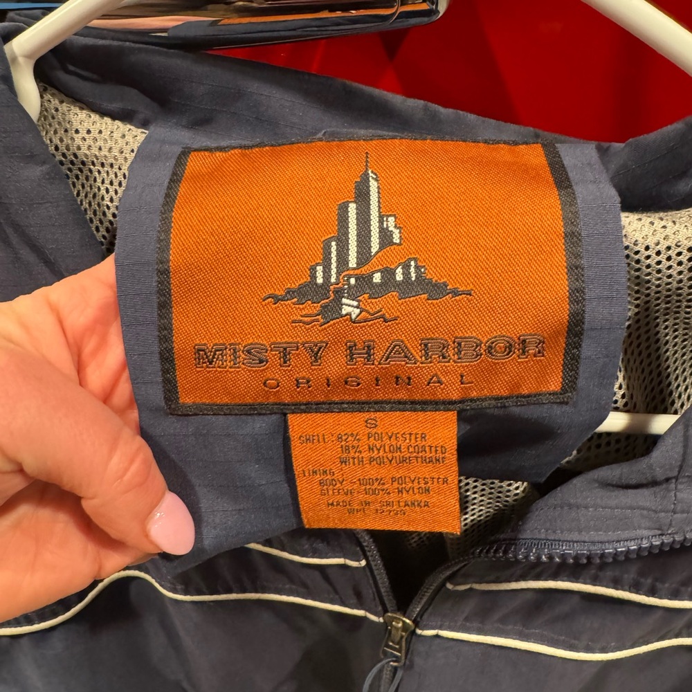 Lightweight Jacket - Picture 2 of 4